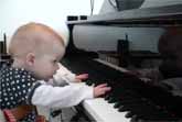 1yo Piano Player